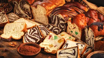 Cozonacul fără frământare. Rețeta care a cucerit bucătăriile gospodinelor în prag de sărbători