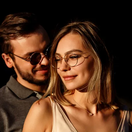 6 motive bune pentru care bărbaților le plac femeile inteligente