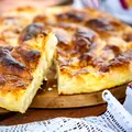 Plăcintă cu foi subțiri și brânză de vaci Hochland / Se face răsucită sau la tavă