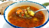 Condimentul care nu trebuie pus niciodată în ciorba de legume. Îi distruge gustul iremediabil
