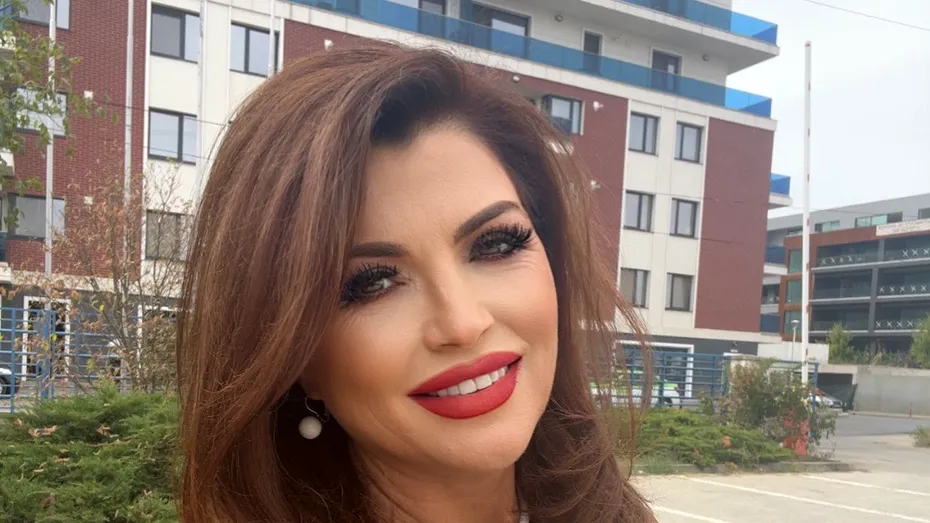 Claudia Ghițulescu: 