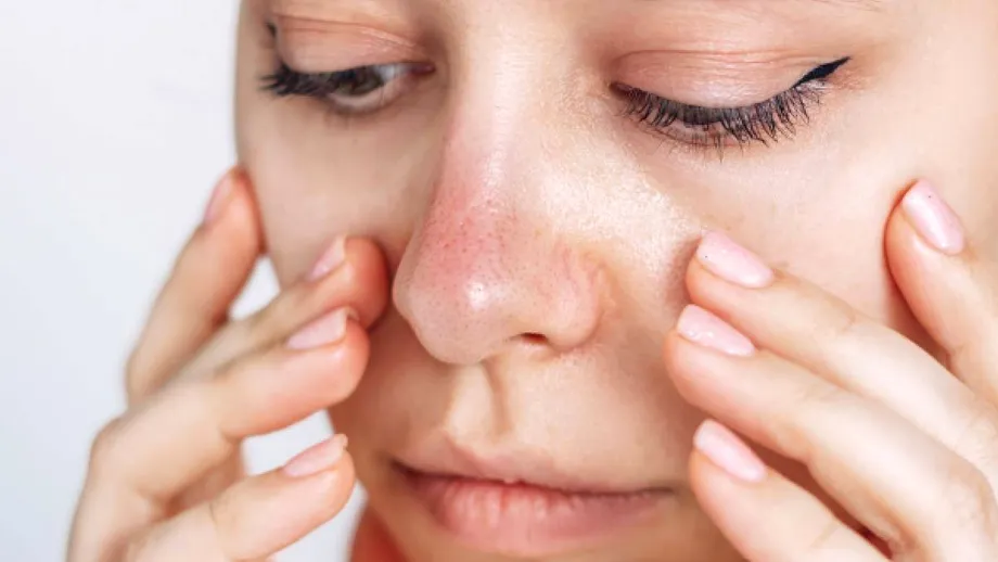 O femeie dezvăluie realitatea dureroasă a anilor petrecuți la solar: „Nu merită”