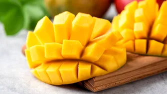 Au voie pacienții cu diabet să mănânce mango? Cum ar trebui consumat să nu le afecteze glicemia