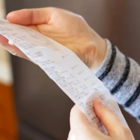 De ce nu e bine să ții bonurile fiscale în buzunar sau portofel