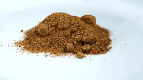 Condimentul minune care scade glicemia. Trebuie să-l pui zilnic în mâncare!