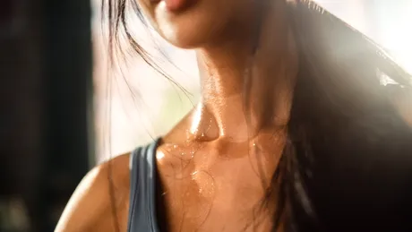 Cum gestionezi transpirația cauzată de stres pentru a rămâne mereu fresh