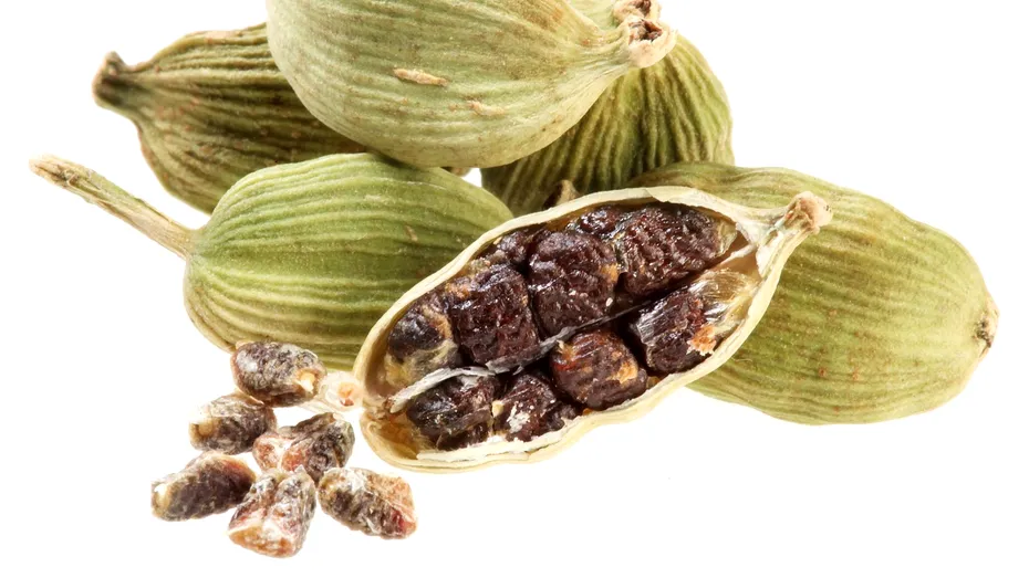 7 beneficii ale cardamomului