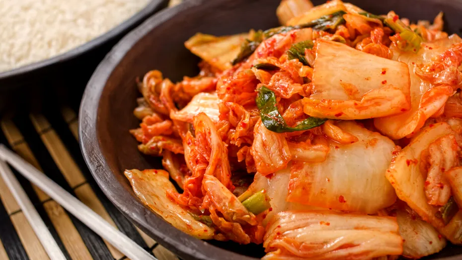 Pește pe pat de varză. Alegerea perfectă în zilele cu dezlegare la pește