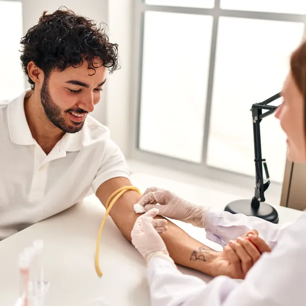 10 analize pe care medicii spun că ar trebui să le faci anual, chiar dacă te simți bine