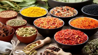 Condimentul cu efect antiinflamator. De ce îl folosesc des pacienții cu cancer