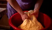 Cât timp trebuie să stea aluatul pentru cozonac la dospit. Va ieși pufos și se va desface fâșii