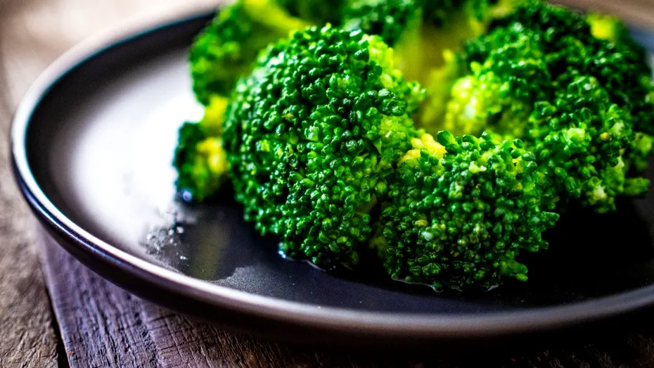 Greșeala pe care o fac românii când gătesc broccoli! Trucul banal care îi schimbă toate beneficiile