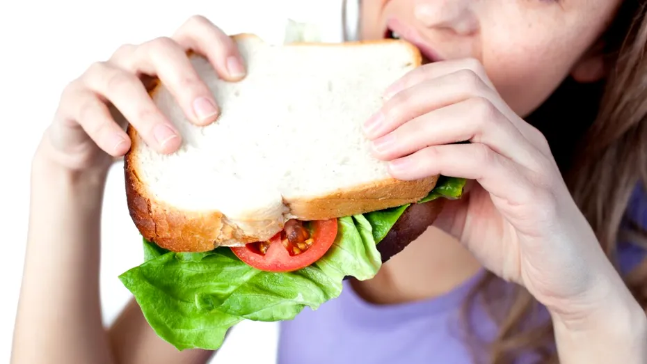 5 motive pentru care ți-e foame mereu. S-ar putea să ai o boală fără să știi!