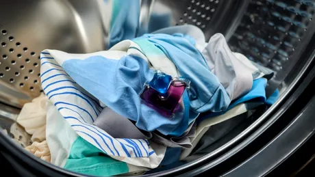 De ce să pui folie de aluminiu în mașina de spălat rufe. Cel mai util truc