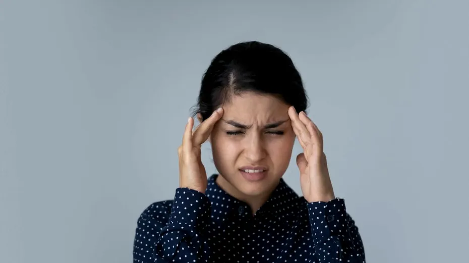 Dureri de cap, confuzie și convulsii? Iată ce boală indică și cum se poate trata