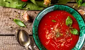 Supă de roșii – rețetă delicioasă, dar perfectă și la cura de slăbire