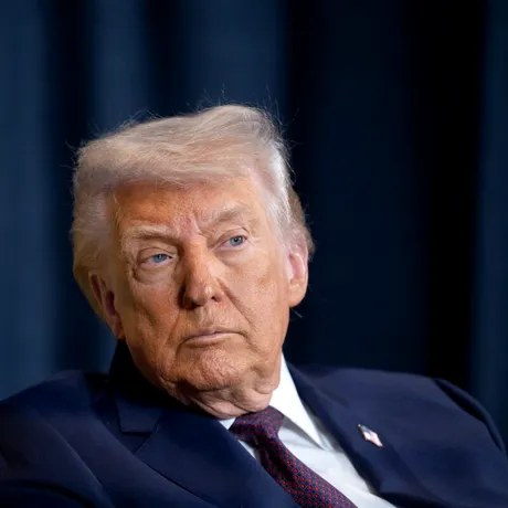 Boala de care suferă Donald Trump. Ce este insuficiența venoasă cronică / VIDEO