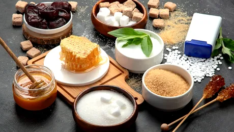 Îndulcitori artificiali care accelerează declinul cognitiv. Ce tip de zahăr să nu folosești în exces