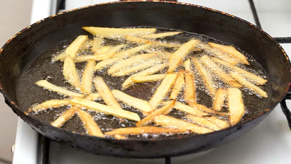 Singurul aliment sănătos care poate înlocui uleiul de floarea soarelui. Costă doar 15 lei/kg în supermarketuri