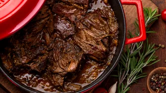 Cele mai bune condimente pentru carnea de miel: cum să obții un gust perfect