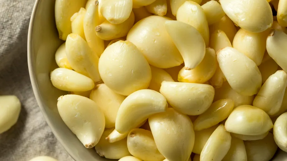 USTUROIUL: crud sau gătit? Cum e mai sănătos și cui îi face rău