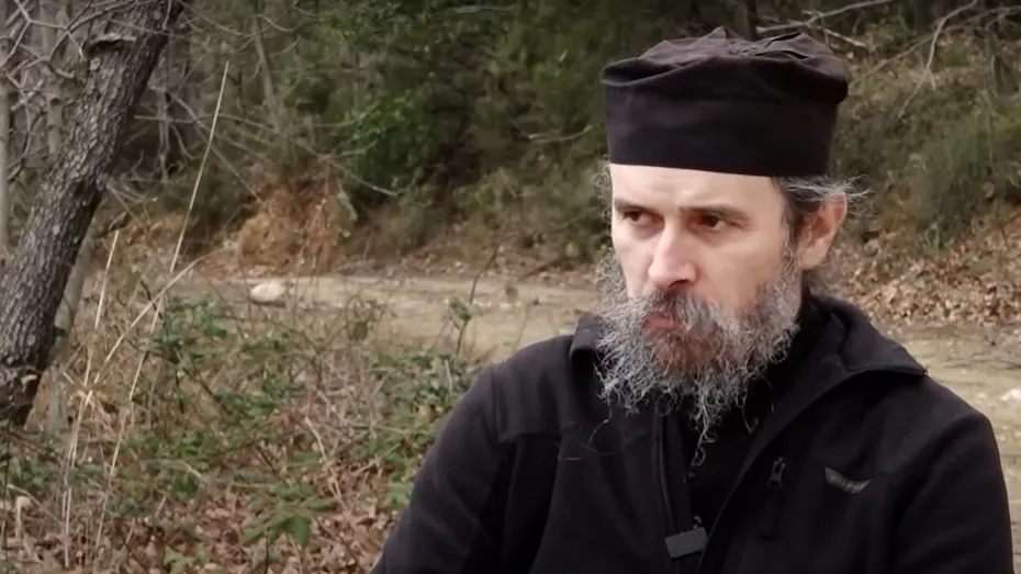 Părintele Teologos: „Dumnezeu face astfel de minuni ca să arate că da, băieți, aici sunt și eu!