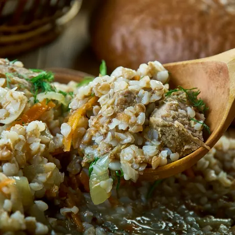 Orez sârbesc de post. Trucul folosit de gospodine la această rețetă