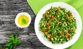 Salata de pătrunjel cu bulgur ține de foame și e plină de vitamine. Cum se prepară și ce beneficii are