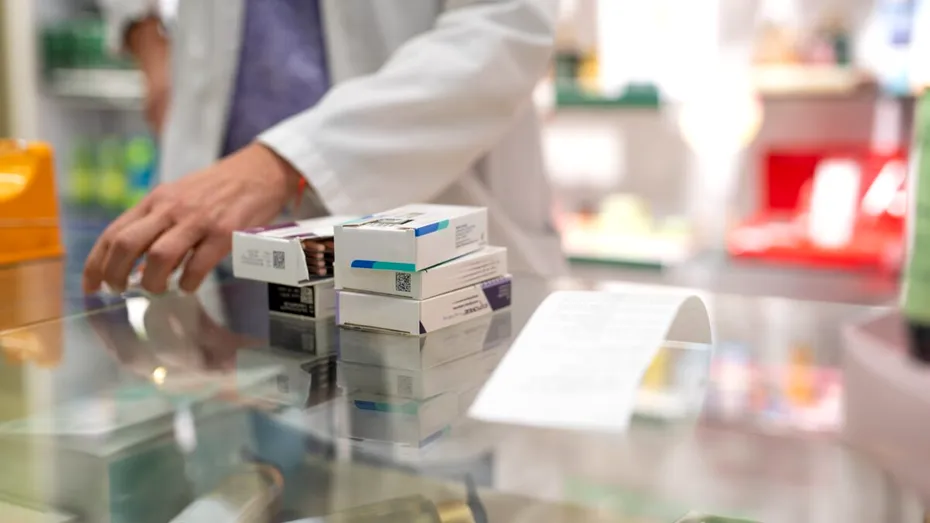 Când poți primi antibiotice fără rețetă? Ce e doza de urgență și ce obligații au farmaciile