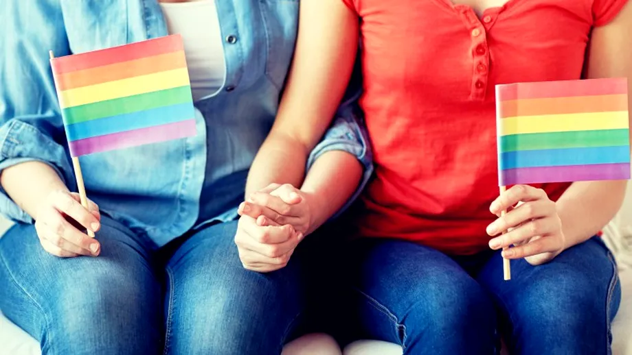 Dragostea între persoane de acelaşi sex: de ce sunt românii atât de reticenţi faţă de comunitatea LGBT