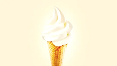 3 motive pentru care ar trebui să mănânci înghețată chiar și în sezonul rece