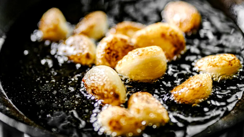 8 alimente pe care le gătim greșit – și cum să le preparăm corect pentru a păstra gustul și nutrienții