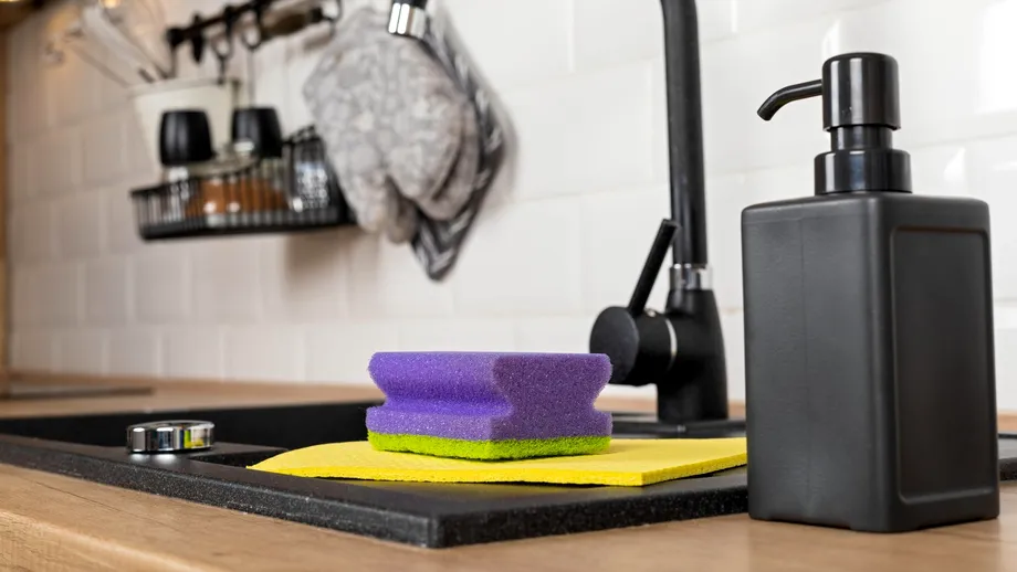 Obiectele din locuință pe care nu ar trebui să le speli cu detergent