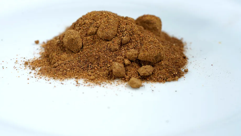 Condimentul minune care scade glicemia. Trebuie să-l pui zilnic în mâncare!