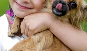 Cum îi ajută animalele de companie pe copiii bolnavi de autism
