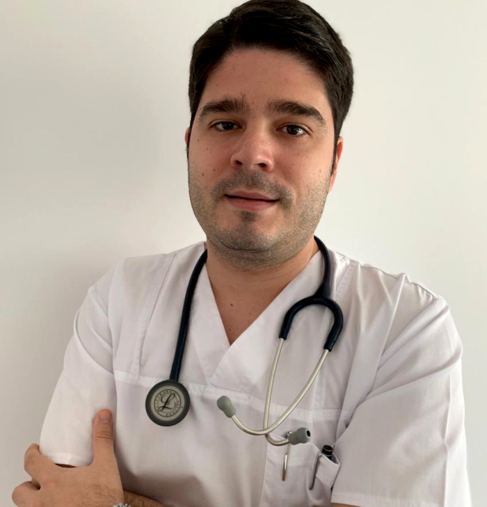 COVID-19 și bolile renale. Dr. Grigore-Costin Tomulescu, medic nefrolog, explică de ce există un risc crescut de complicații