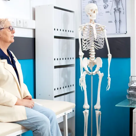 Fructul care întărește oasele și poate preveni osteoporoza, potrivit unui nou studiu