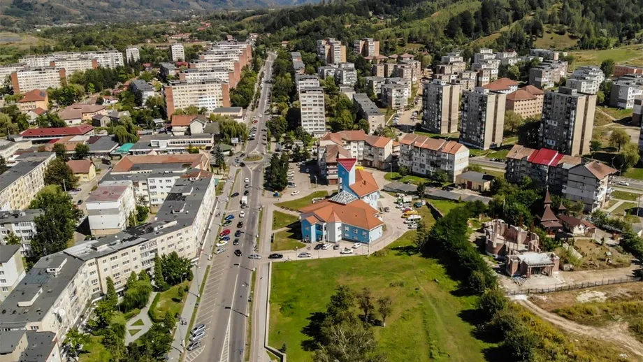 Orașul din România în care un apartament cu două camere costă doar 9.500€ acum, în decembrie 2025