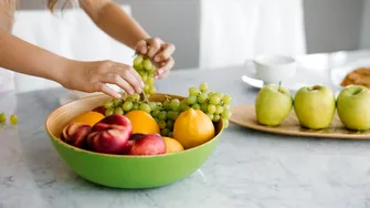 Tu știi cât zahăr consumi când mănânci fructe? Iată ce trebuie să știi!