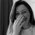 De ce nu ne putem gâdila singuri. Ce se întâmplă, de fapt, în creierul nostru?