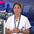 Când are nevoie un nou-născut de resuscitare imediat după naștere? Ce urmărește echipa medicală în primele minute