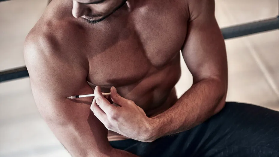 Steroizii și efectele lor adverse asupra celor care visează să obțină „mușchi de revistă”. Femeilor le crește păr pe față, bărbații nu mai pot avea erecție normală