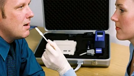 Cancerul va putea fi depistat cu ajutorul unui test de saliva