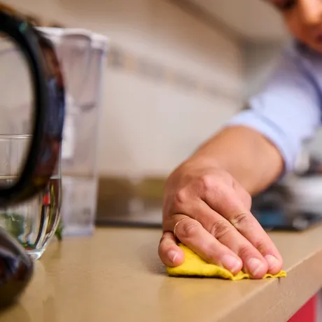 Pasta miraculoasă făcută în casă care înlătură grăsimea și petele încăpățânate – bucătăria ta va arata ca nouă