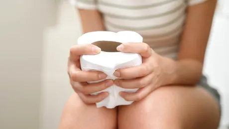 Cele mai bune alimente pentru ameliorarea constipației cronice: noile recomandări nutriționale