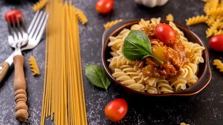 Cum să gătești corect pastele ca să le poți savura zilnic. Nu îngrașă dacă le prepari așa 