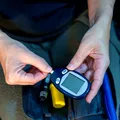 Semnul ignorat de mulți înainte de culcare. Acestea sunt primele indicii ale diabetului care apar seara
