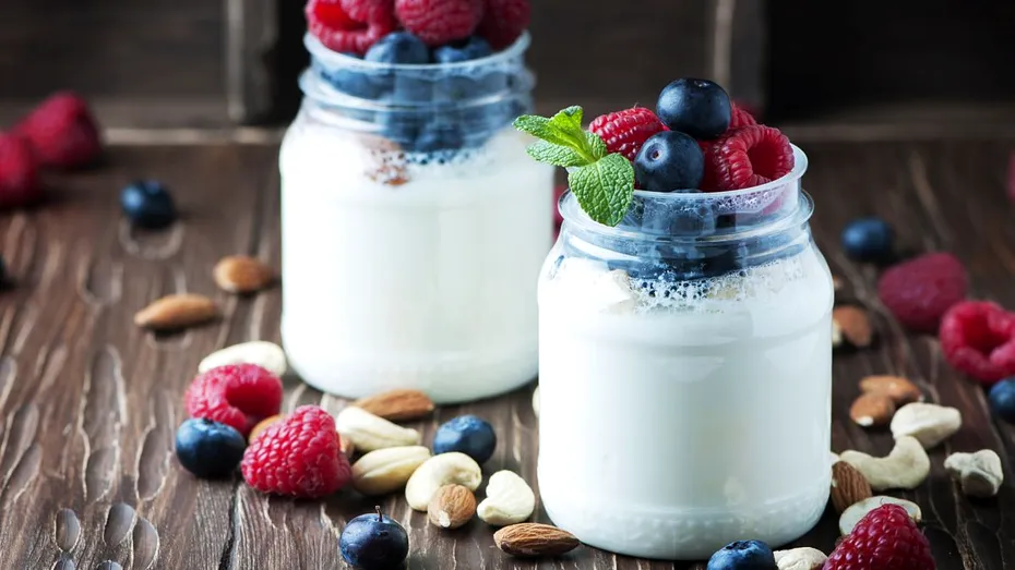 Singurul iaurt care ajută la scăderea colesterolului ridicat! Îl poți consuma în fiecare zi și are efect instant