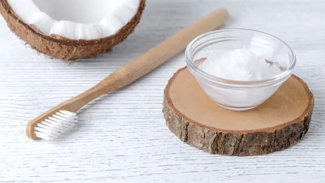 Deodorant natural cu ulei de cocos. Scapi de mirosurile neplăcute cu acest amestec preparat acasă