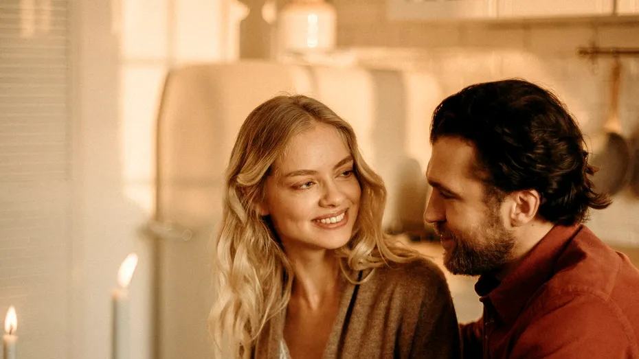 Cum poți cuceri un bărbat fără prea mult efort: 5 trucuri simple